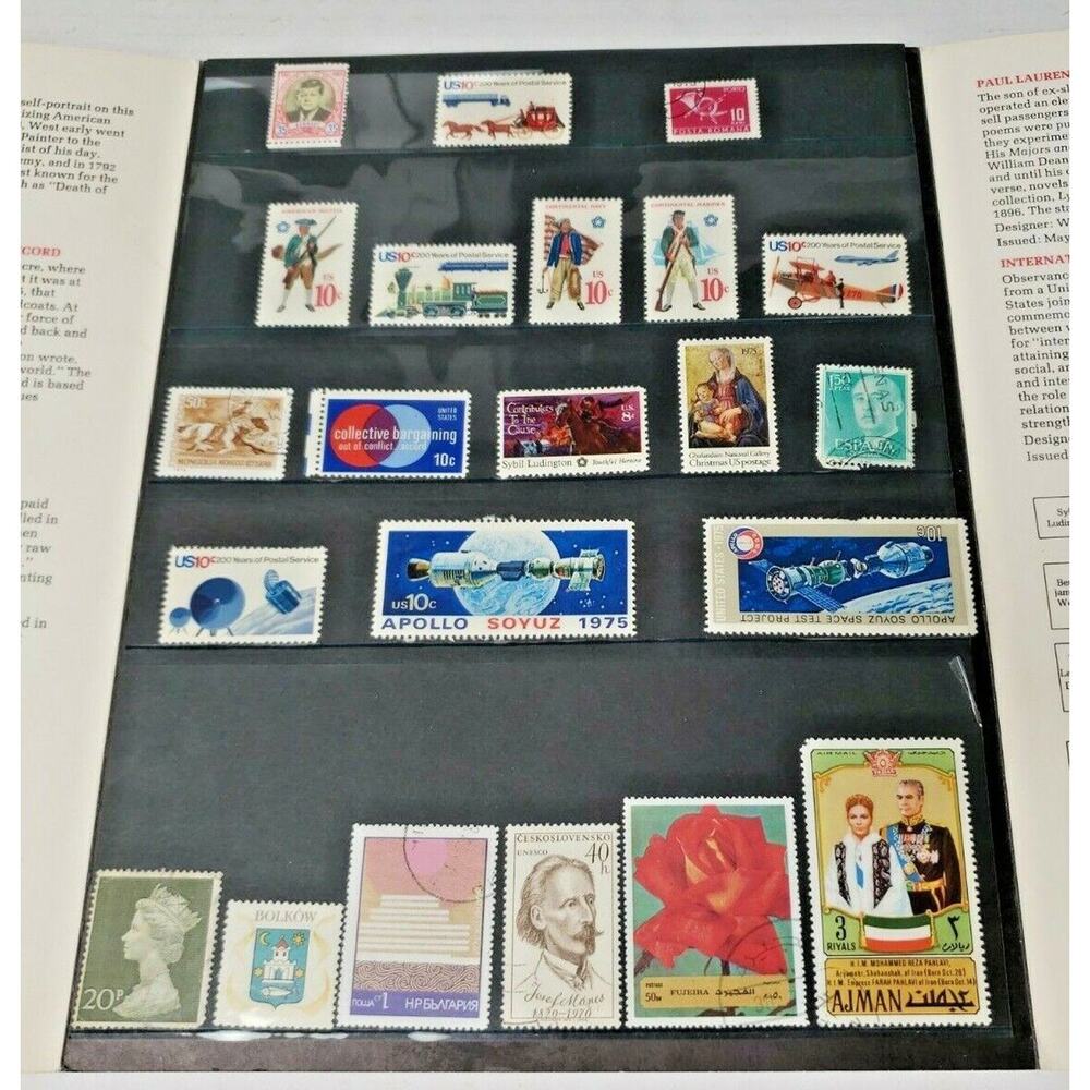 Vintage 1975 Stamp Collection Lot of 26 Old Stamps‎ W/ USPS Folder